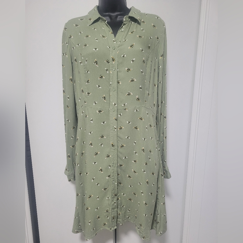Bass Small Casual Cute Button-Up Green Bee Pattern Dress